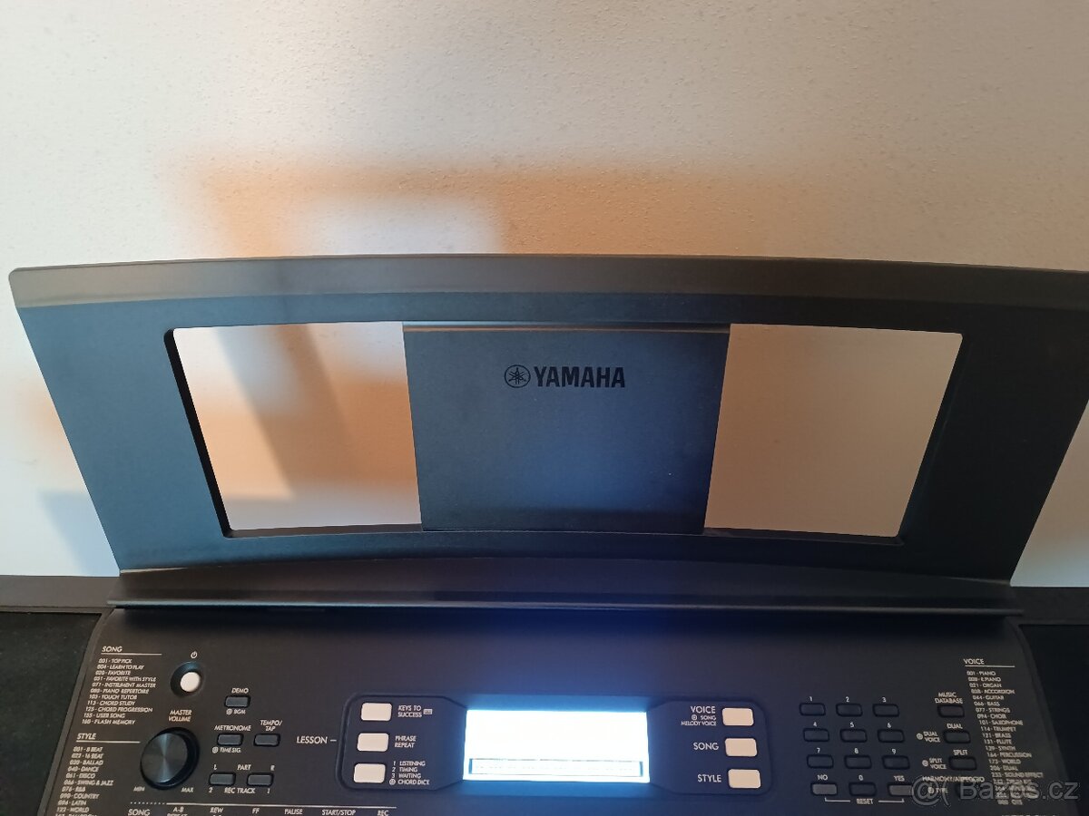 Yamaha PSR-E373 + stojan - 6