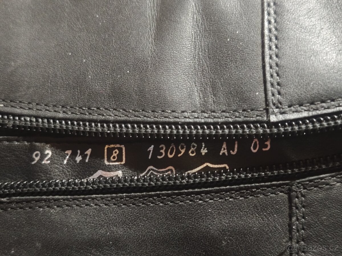 KOŽENÉ KOZAČKY - 6