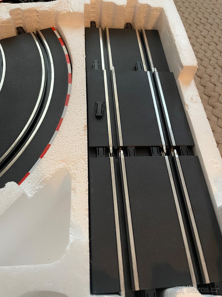 Autodráha Carrera GO Ferrari GT2 - 6