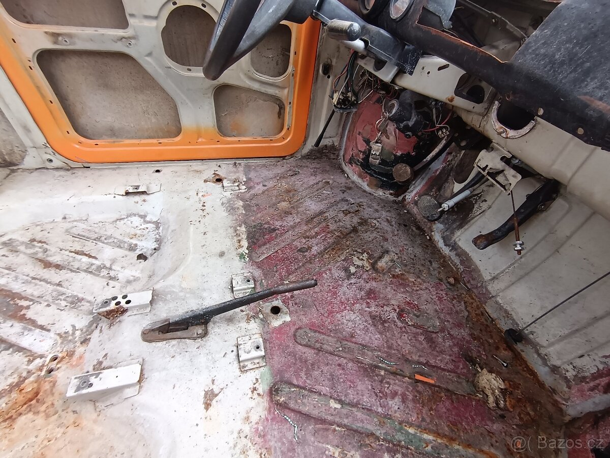 Prodám Trabant 601 - 6