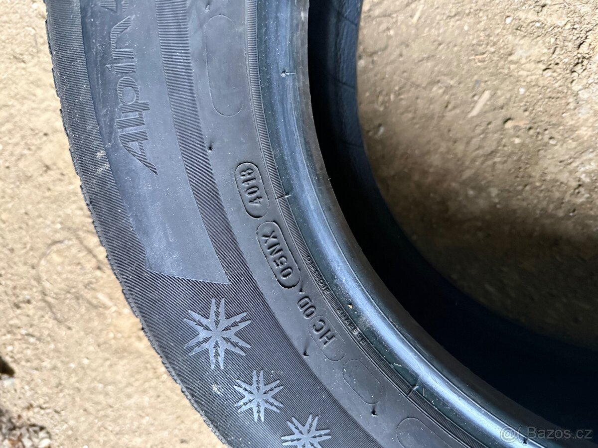 prodám zimní 215/65/16 Michelin - 6