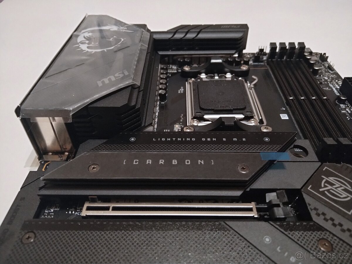 MSI MPG X670E CARBON WIFI - 6