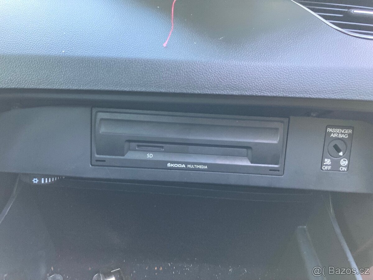 Prodám nd. a výřezové díly Škoda Octavia 3 LF3K-8T8T - 6