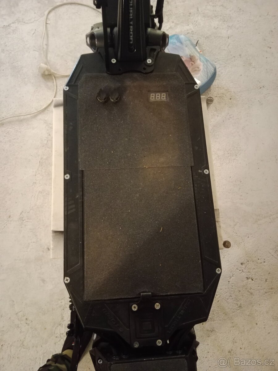 Elektrická koloběžka Dualtron Storm - 6