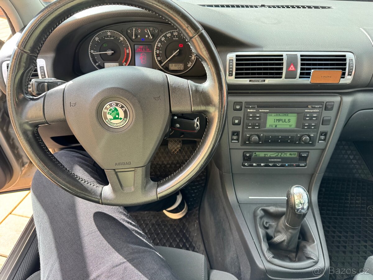 Škoda Superb 2.0TDI 103Kw Elegance - 6