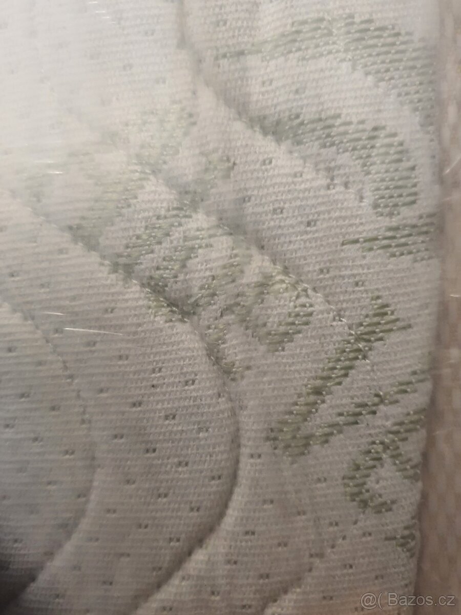 VYHŘÍVANÁ kvalitní VYSOKÁ matrace 80x195 - 6