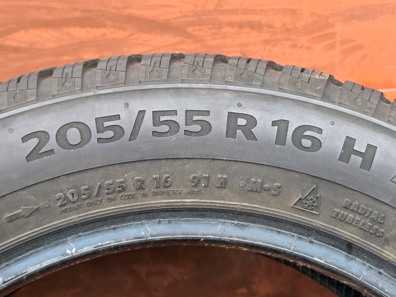 Zimní Continental 205/55/16 (č.S4) - 6