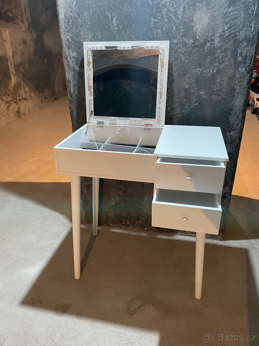 Toaletní stolek 40x70 cm - 6