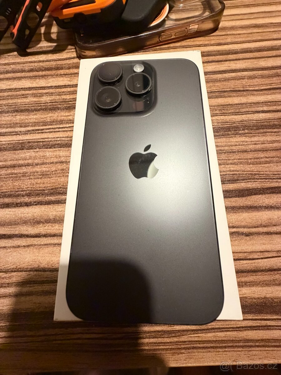 iPhone 15 Pro 256 GB Black Titanium - 6