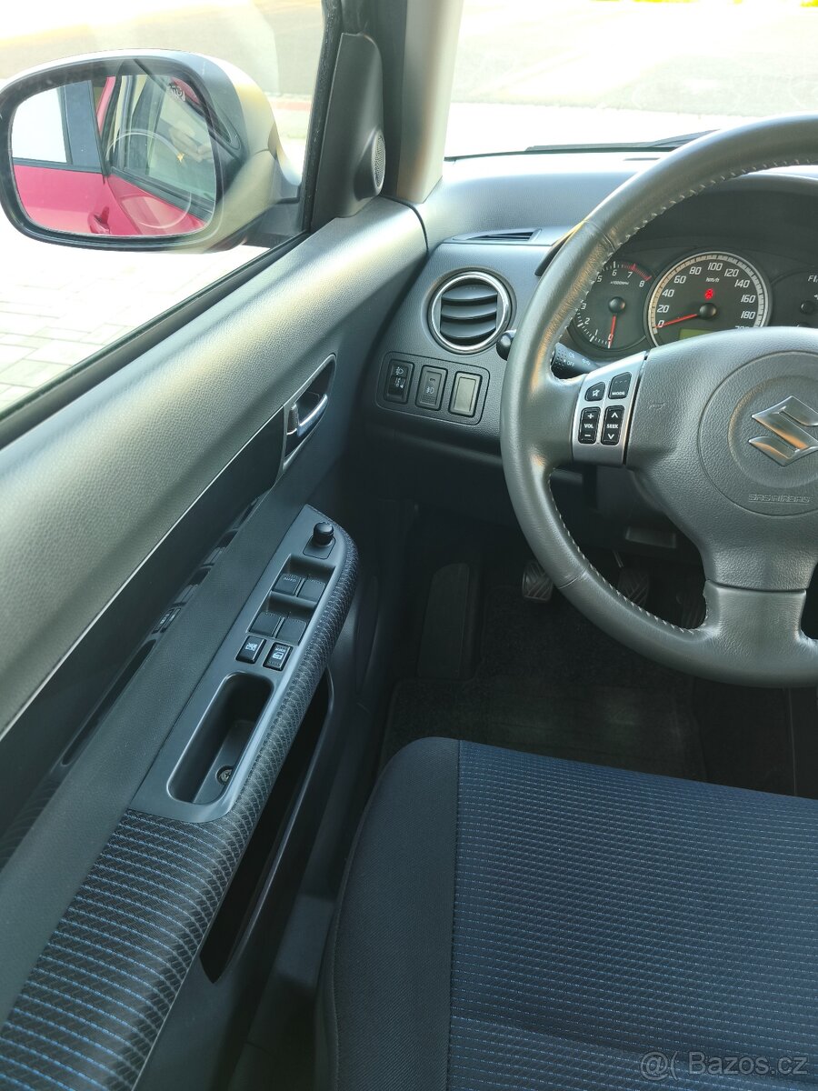 Suzuki Swift 1,3 4x4 - 6