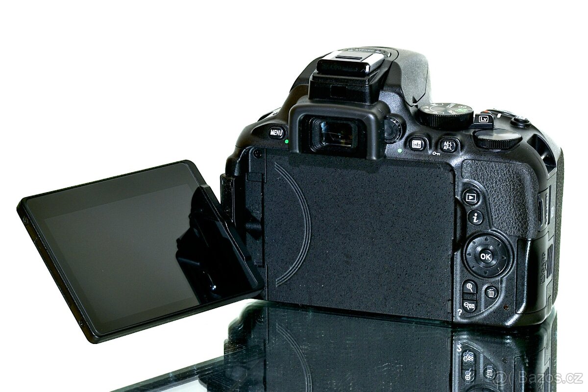 Nikon D5600 tělo TOP STAV - 6