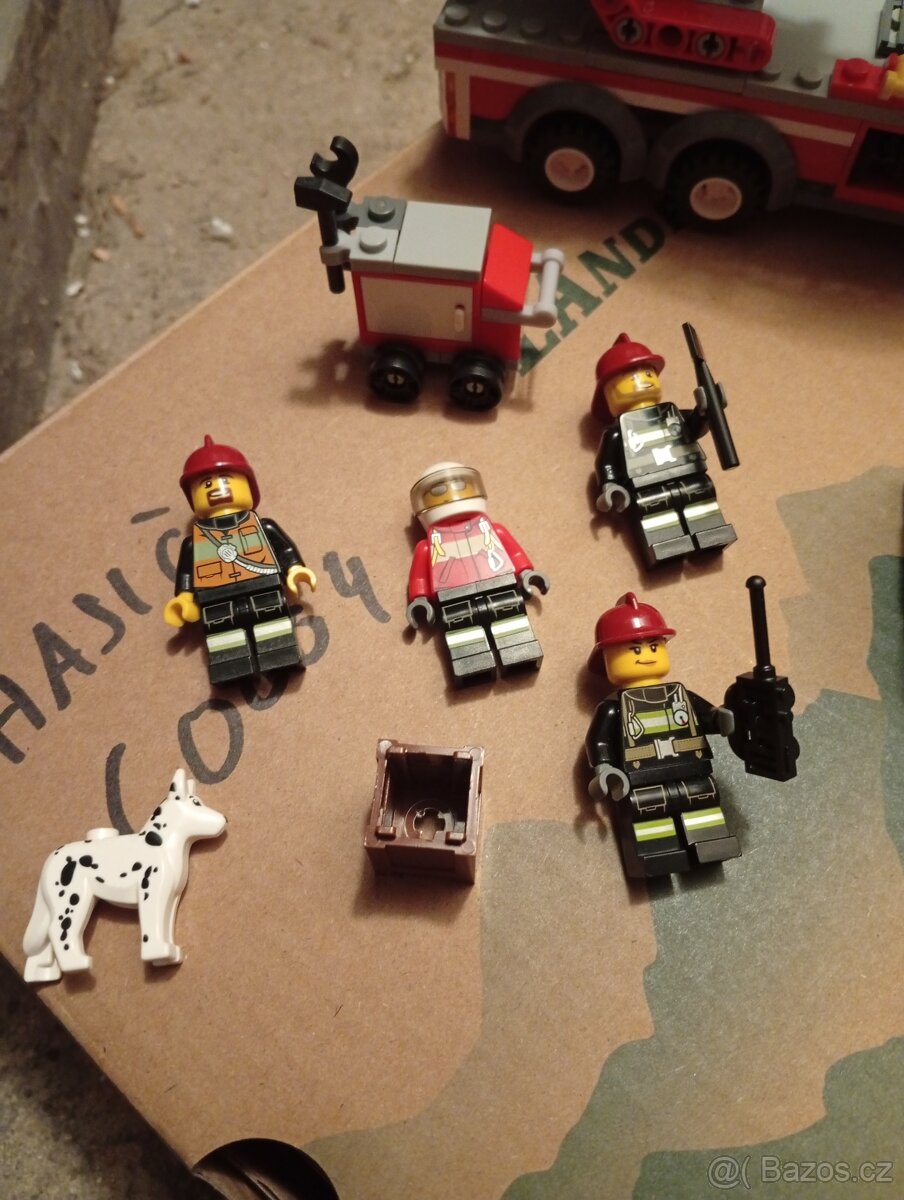 Lego hasičská zbrojnice - 6
