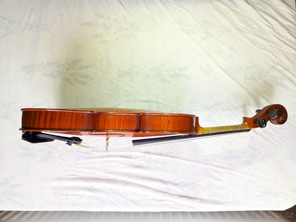 Housle 4/4 - 6
