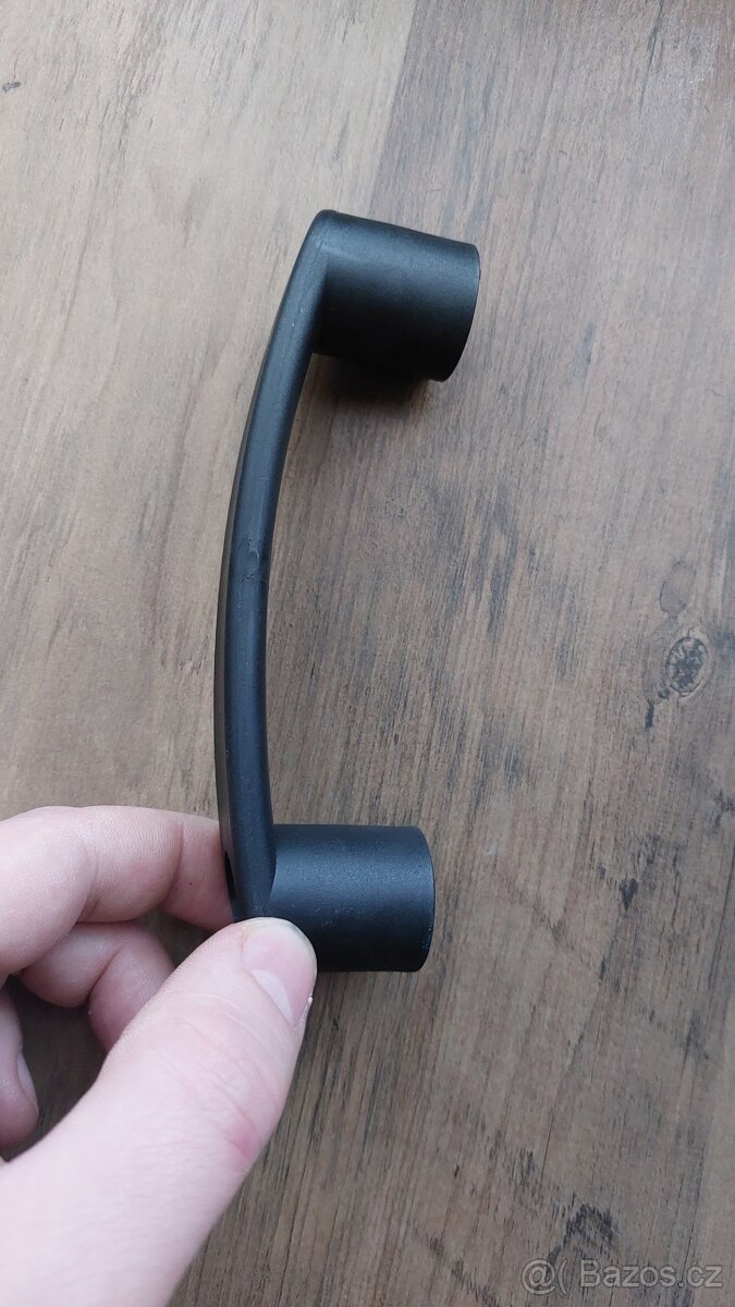 Madlo Rukojeť Plast kvalitní cca 100 Kusů - 6