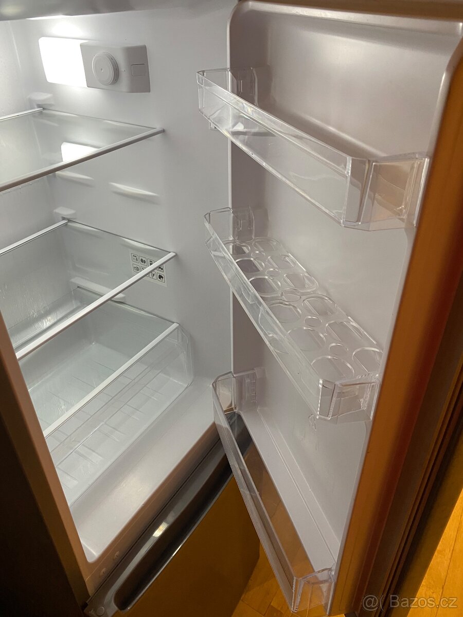 Lednička Goddess - 6