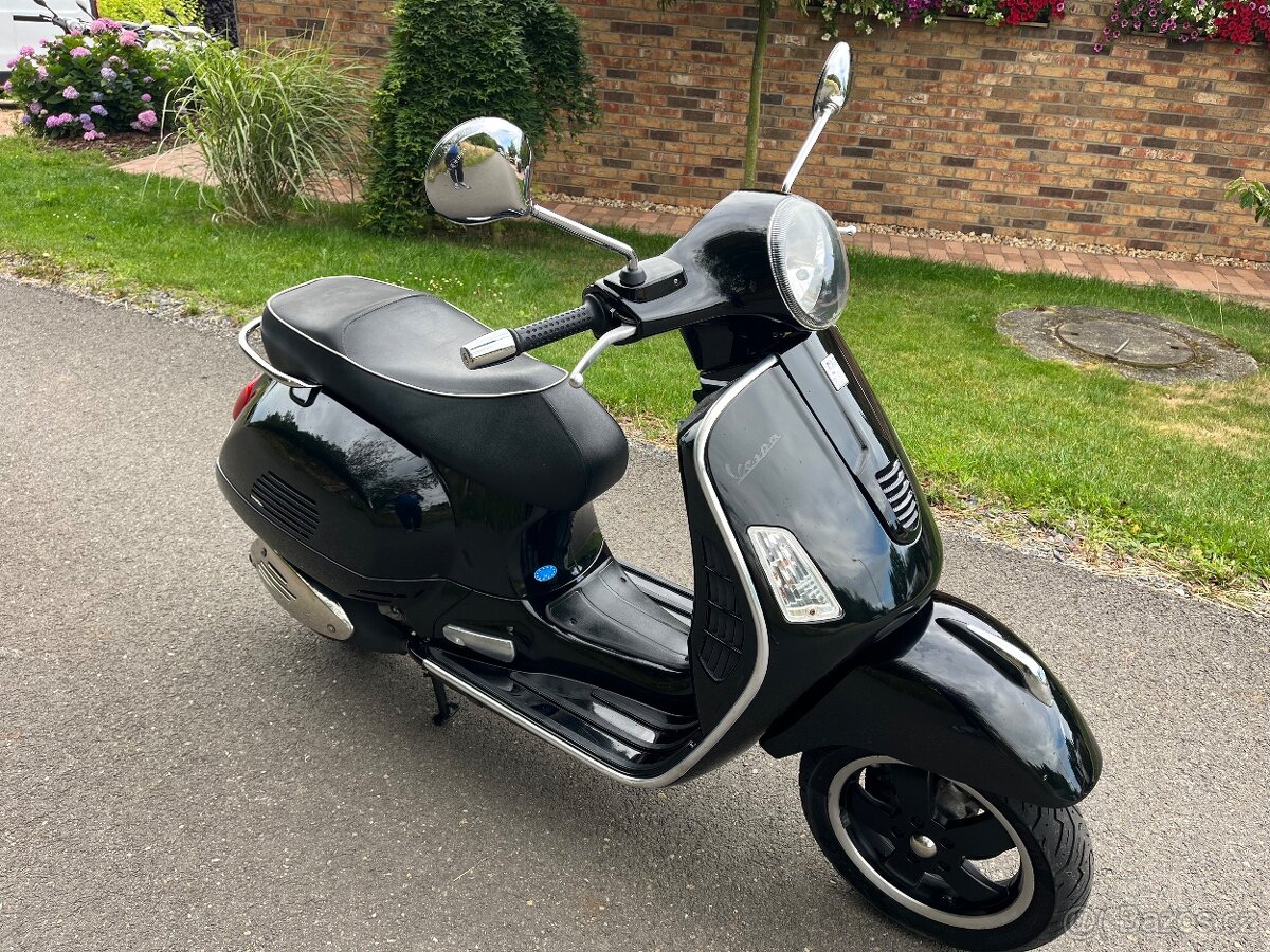 Vespa GTS Super 300 - 6