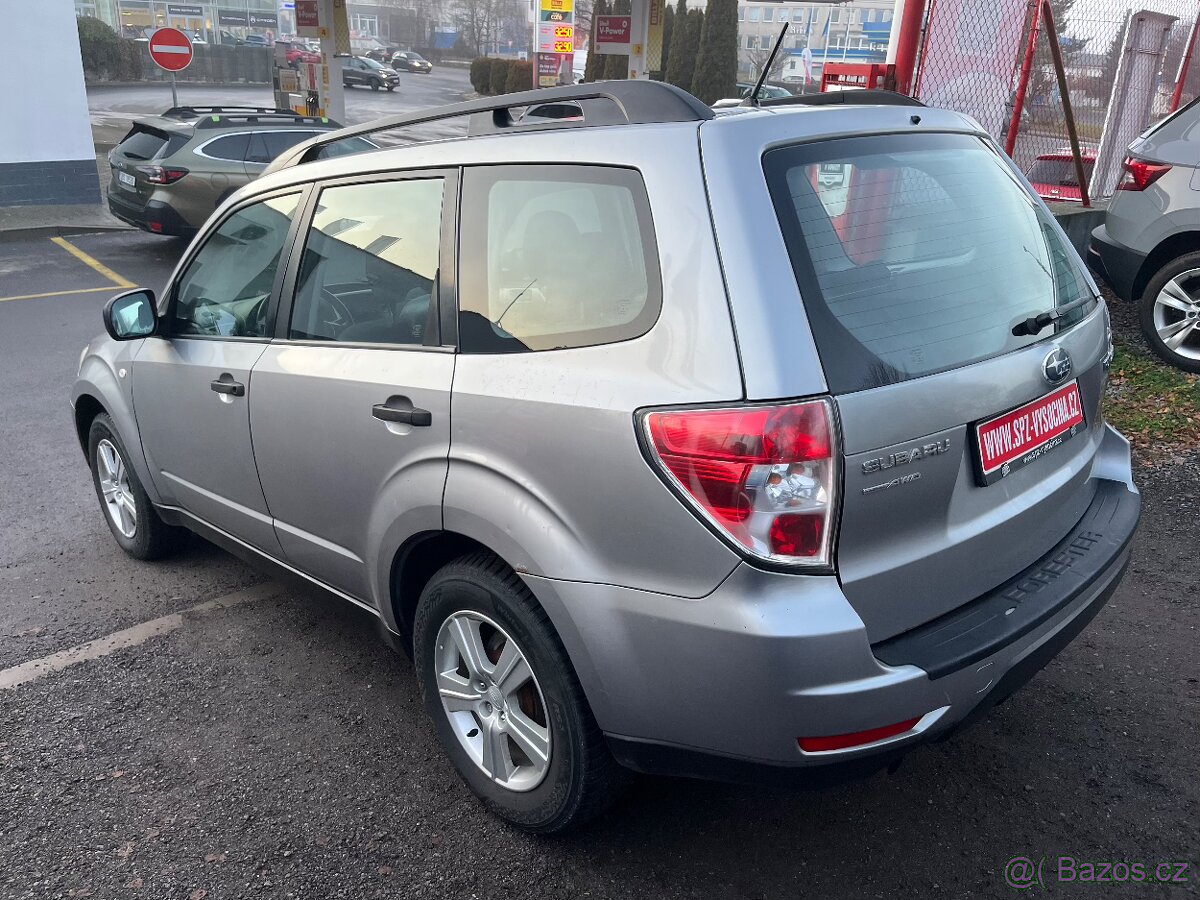 Subaru Forester 2.0i XS • 8/2011 • 110kw • Původ ČR - 6