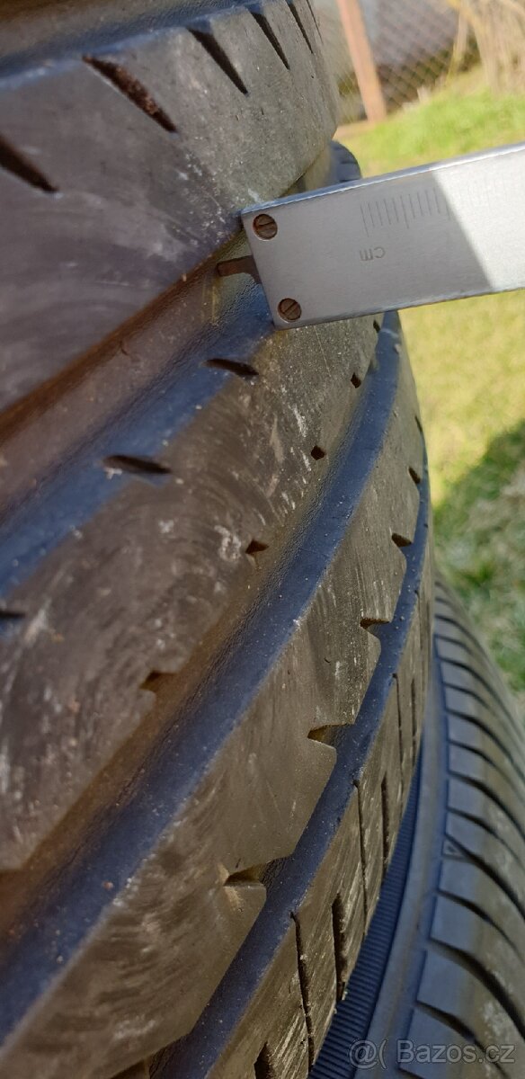 Pneu 215/50 R18 - 6