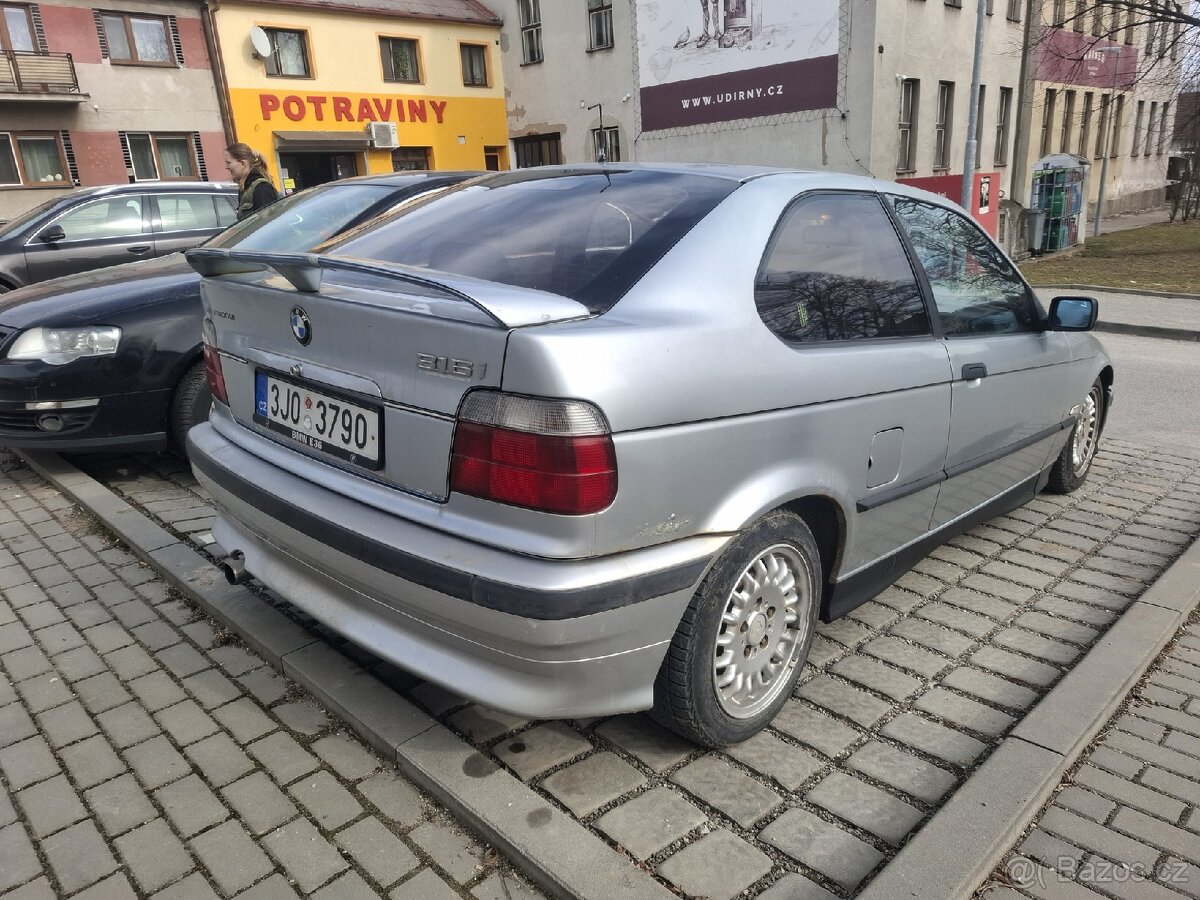 BMW E36 316i compact - 6
