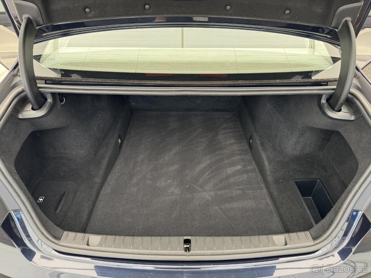 BMW Řada 7, 750iL V8 4-mistna 4x4 CZ - 6