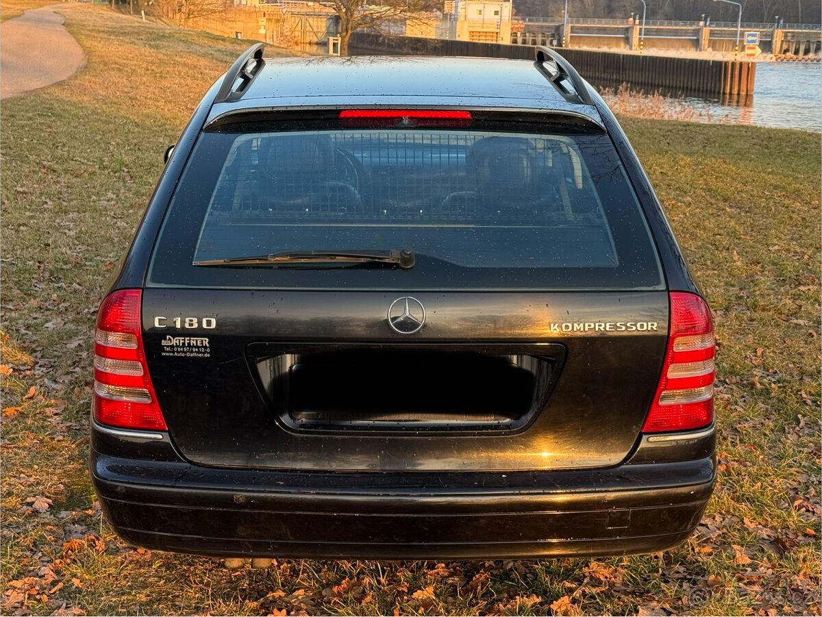 Mercedes-Benz W203 - 6