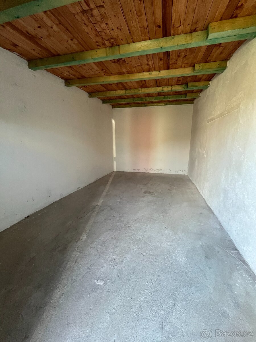 Oprava garáže i v zimním období - 6