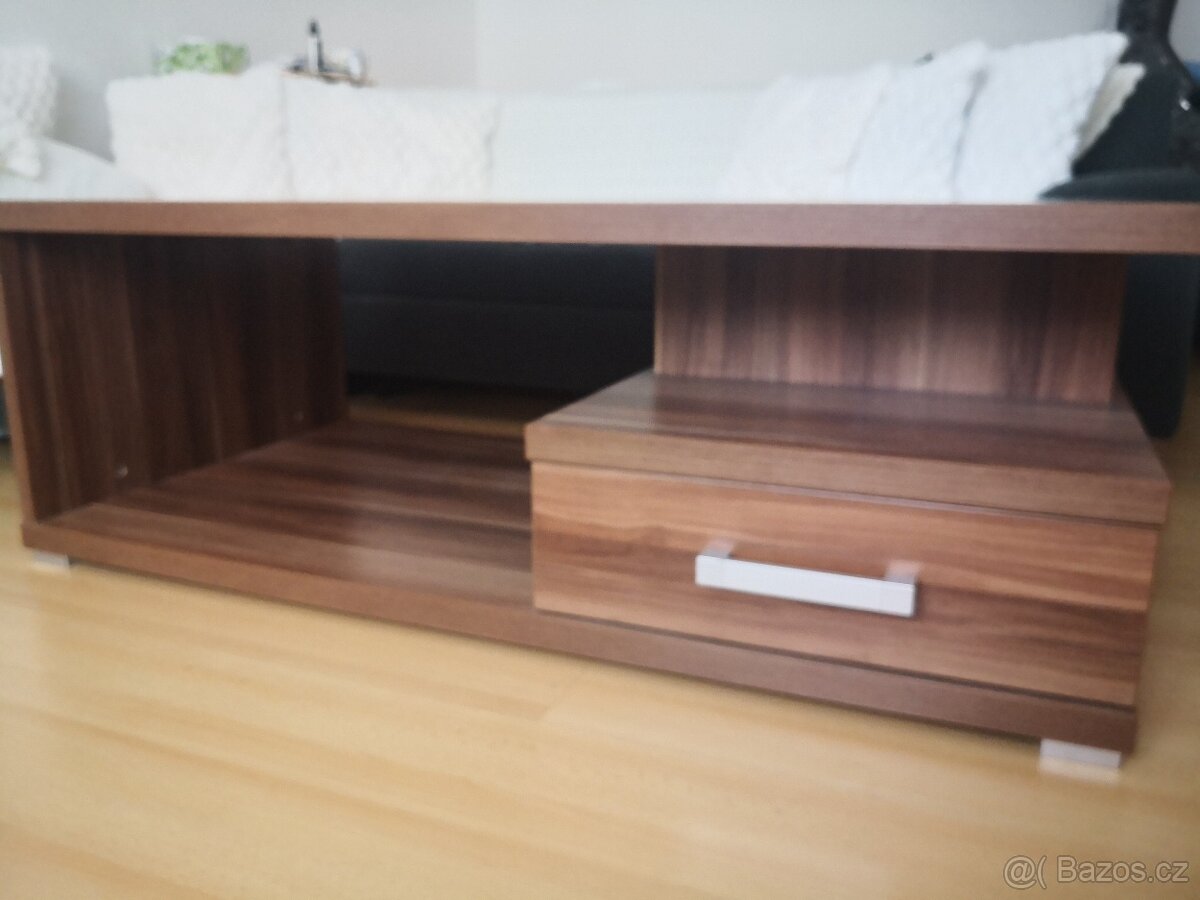 Masivní konferenční stůl - 6