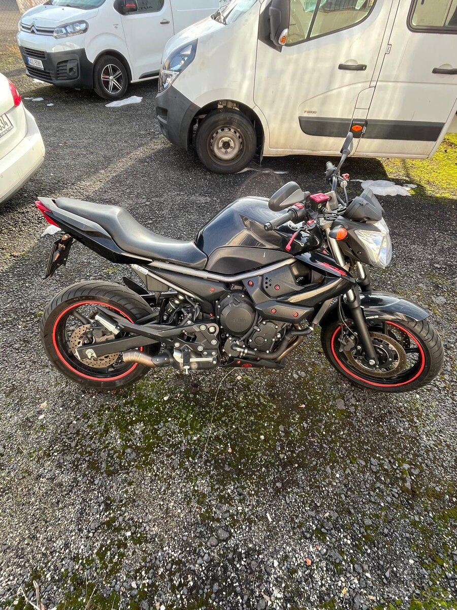 Yamaha XJ6 - 6