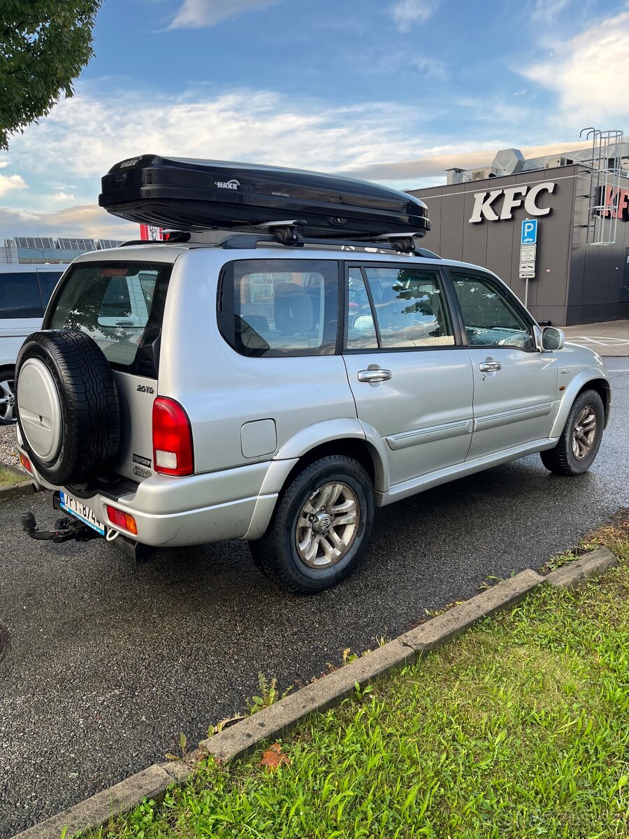 Suzuki Grand Vitara XL7 - 6