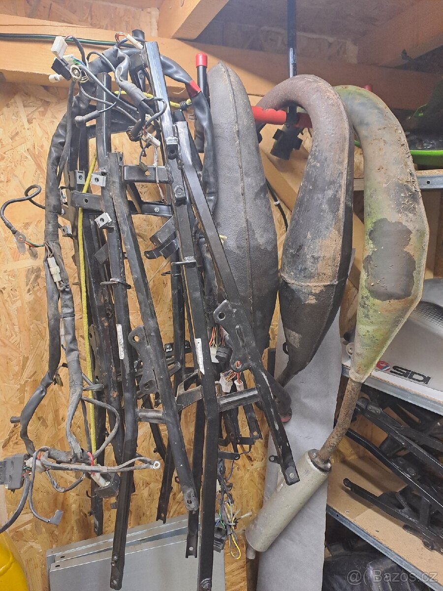 Aprilia rs 125 díly - 6