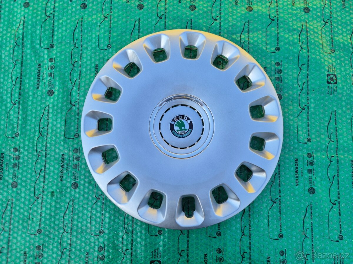 16" kryty kol (poklice) Škoda Octavia sada 4kusů CDB600001 - 6