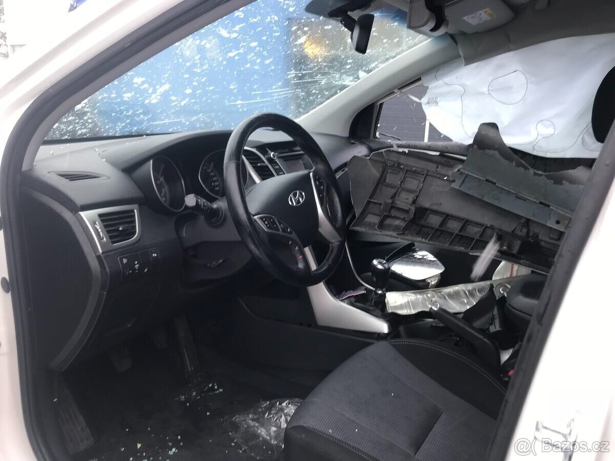 Hyundai i30 2012 - 2017 hatchback - 6