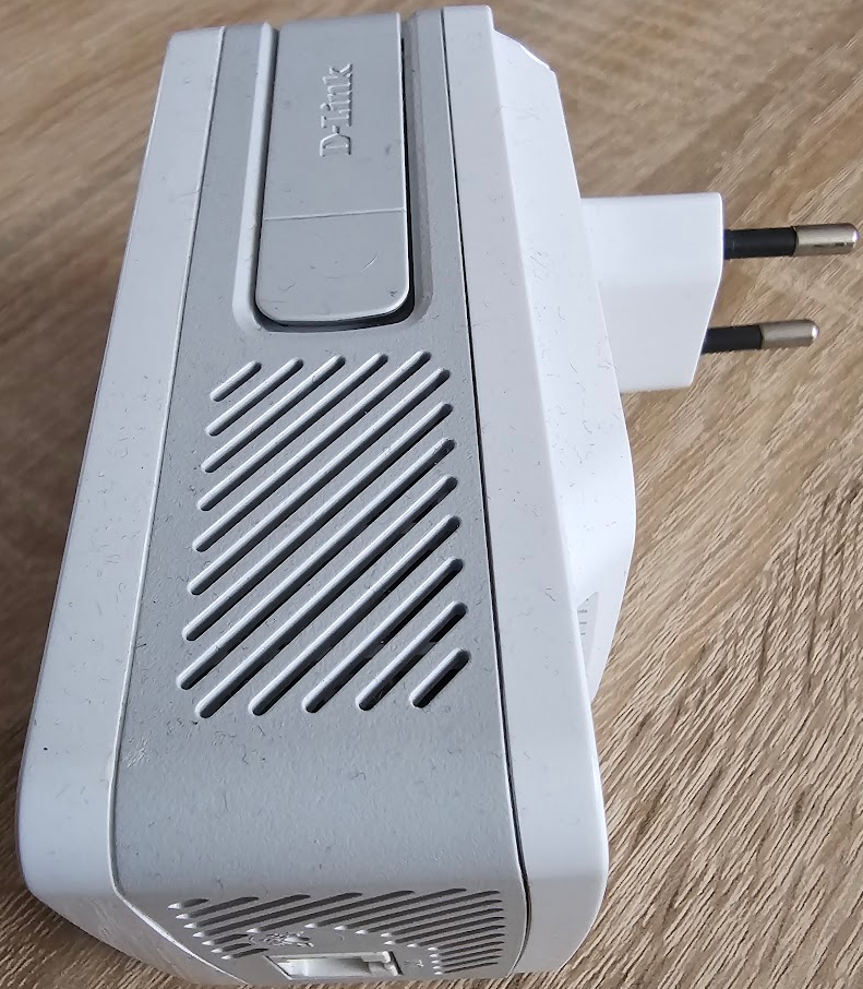 WiFi extendery D-Link DAP-1620 + TP-Link TL-WA850RE - 6