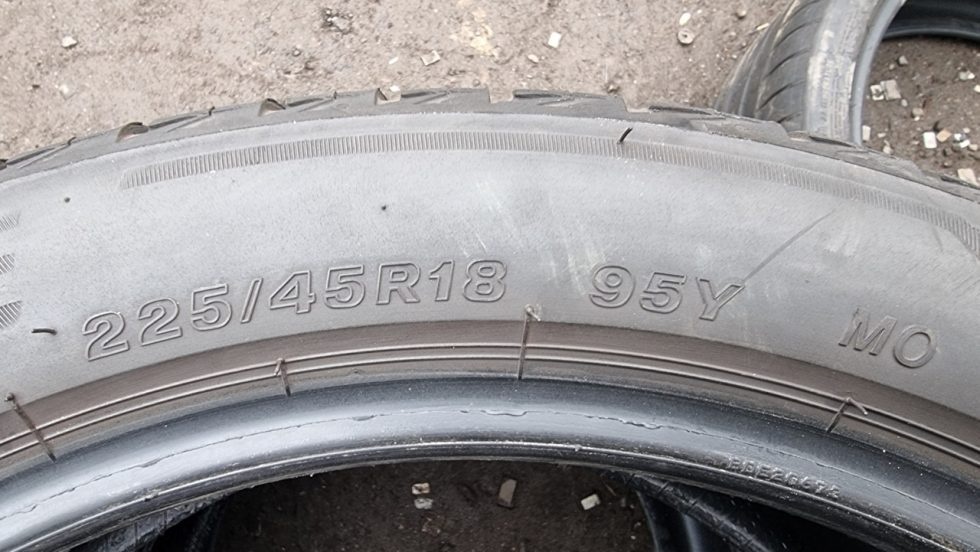 Letní pneu 225/45/18 Bridgestone - 6