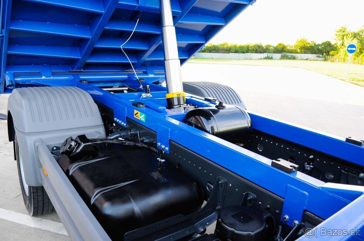 MERCEDES ATEGO 1518 TŘÍSTRANNÝ S3 - SKLÁPĚČ - VYKLÁPĚČ EURO5 - 6