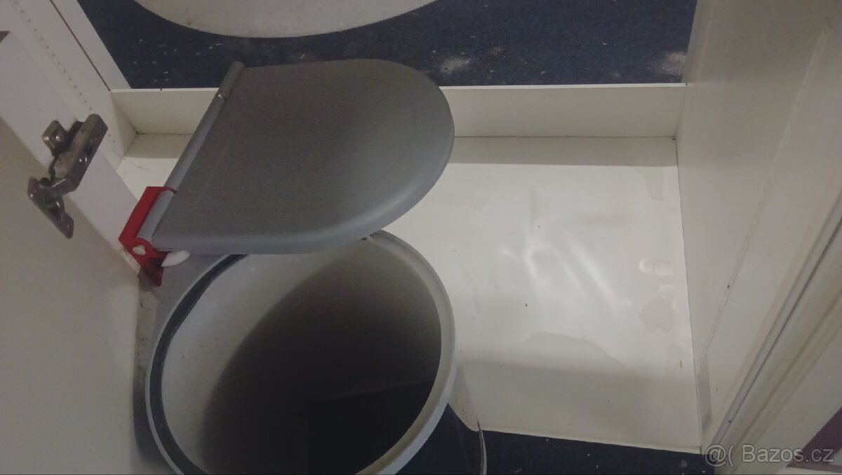 Landhaus kuchyně 720cm - 6