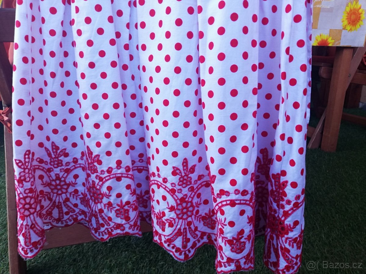 Nádherné šaty dívčí vel. 122 - 6