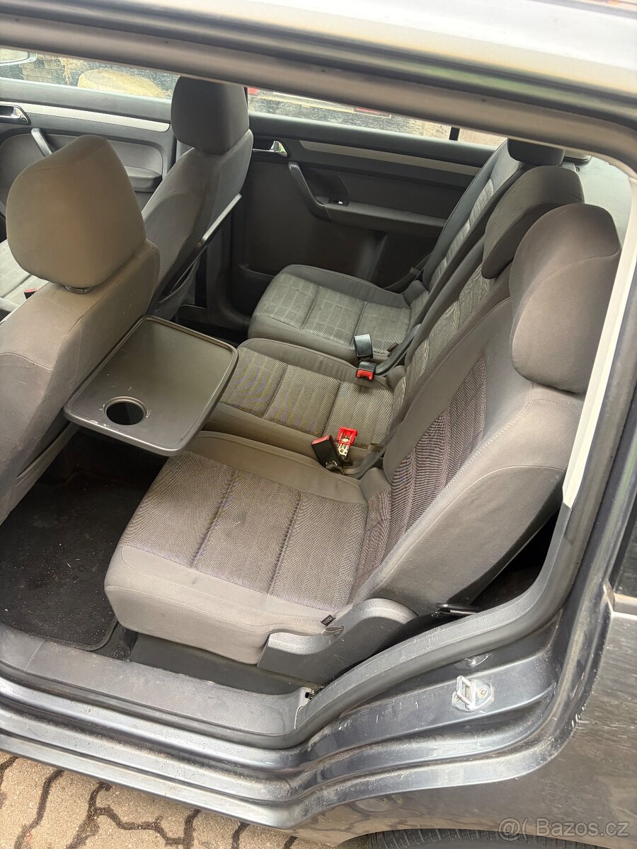 Vw touran 1.9 tdi DSG - 6