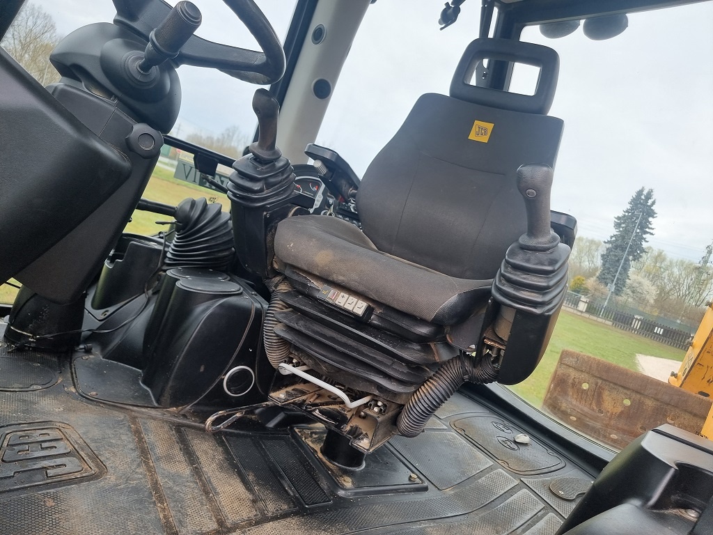 JCB 3CX Contractor 1900mth - plná výbava - 6