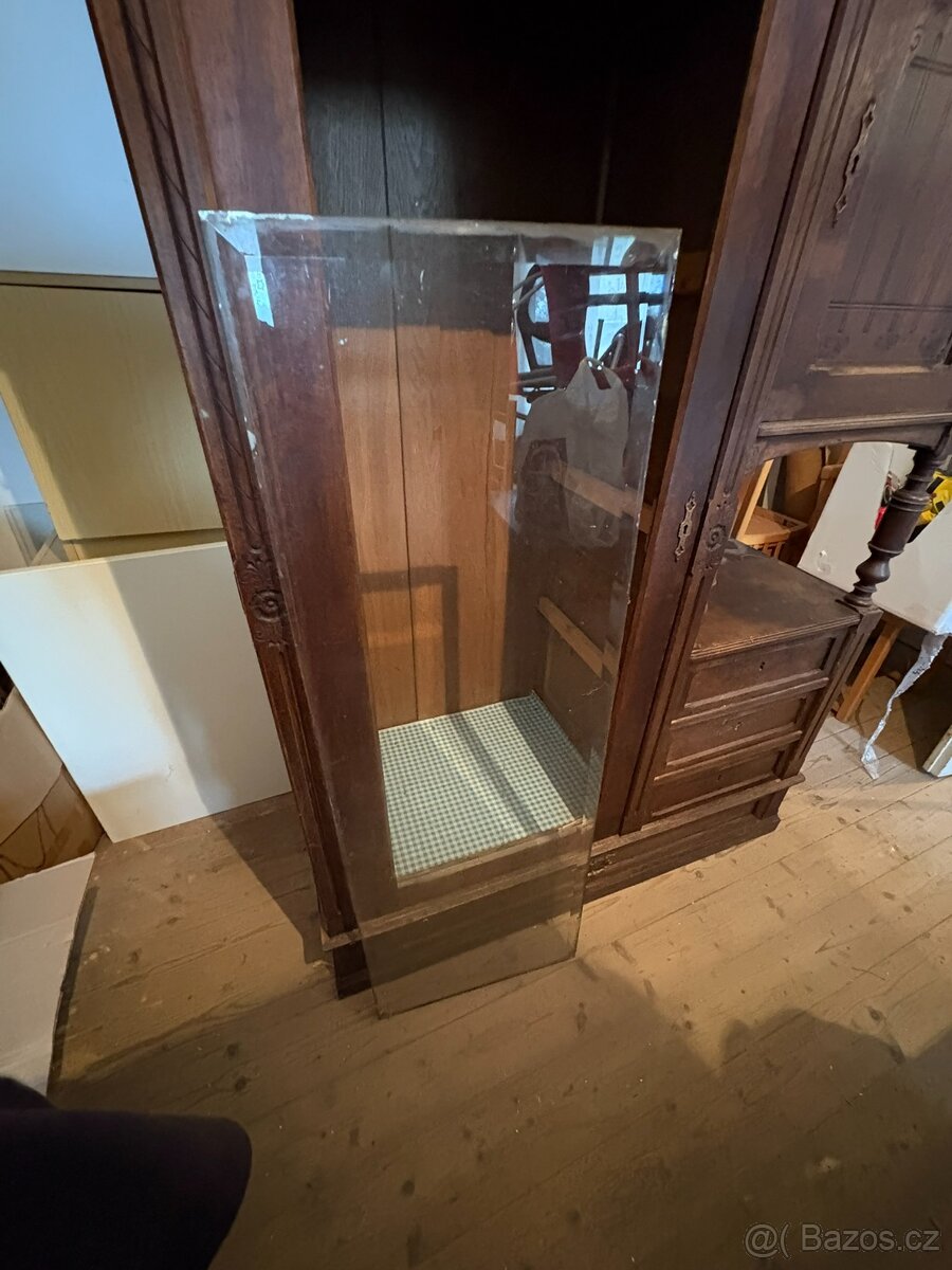 Starožitná skříň po restaurování - 6