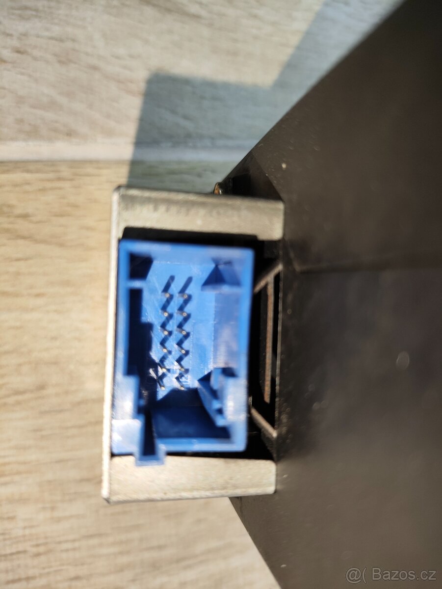 6 CD Changer Clarion Peugeot 406 - 6