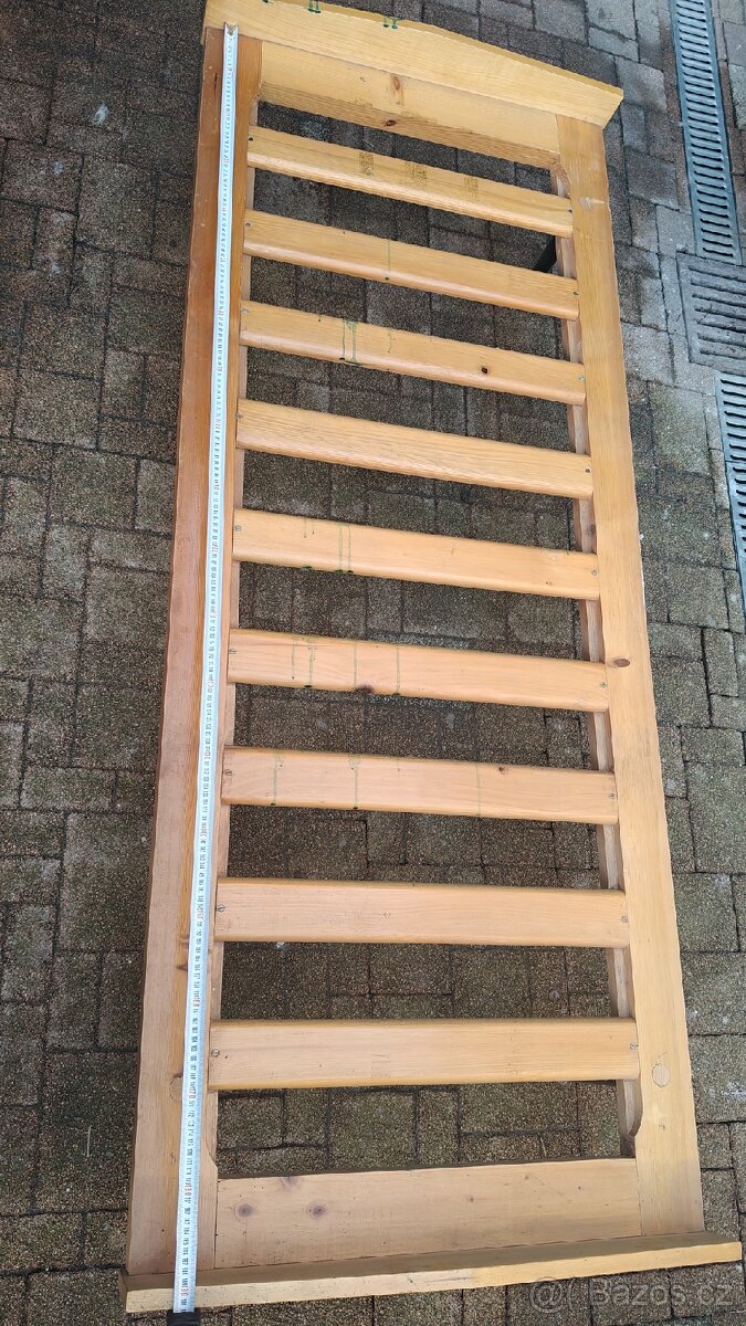 Starou dřevěnou postel - 6