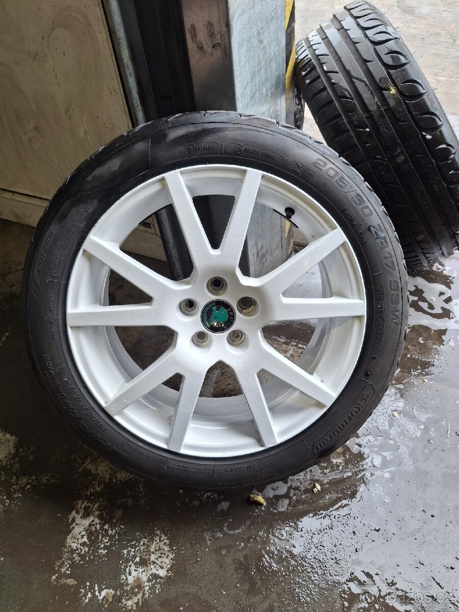 Škoda Octavia Spider r17 - 6