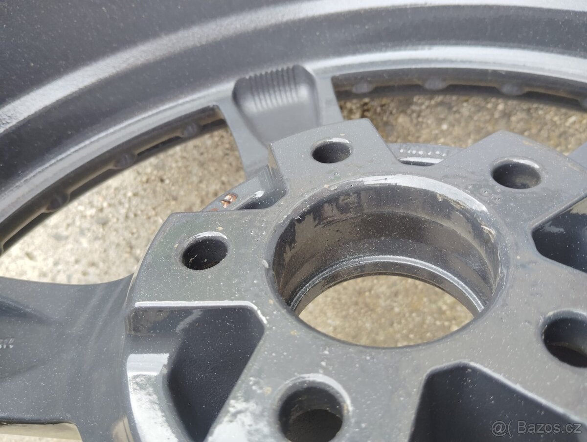 Mercedes 5x112 R 19 - 6