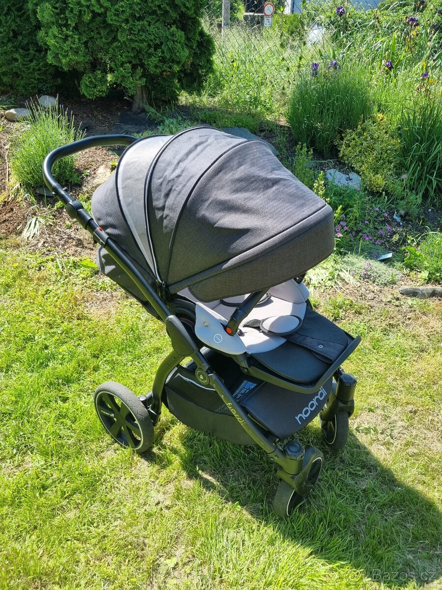 Kočárek Noordi fjordi 2v1 černý - 6