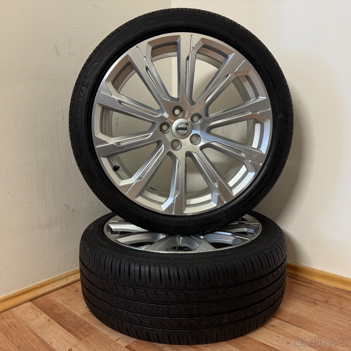 VOLVO V90 5x108 R20 ET42,5+LETNÍ 245/40R20 7,5mm - 6