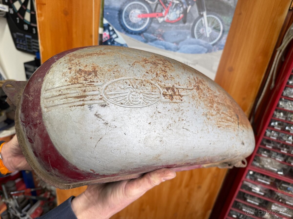Nádž JAWA "Pérák". - 6