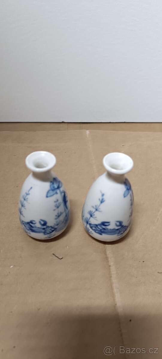 2 x malá porcelánová vázička - 6