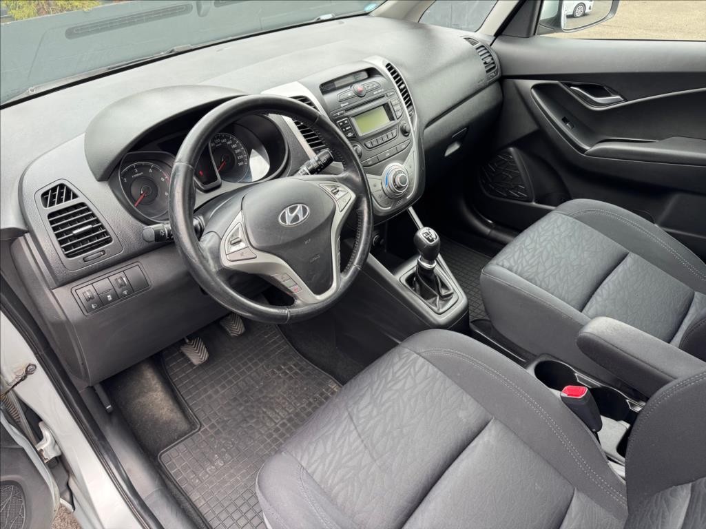 Hyundai ix20 1,4 (2011) - 6