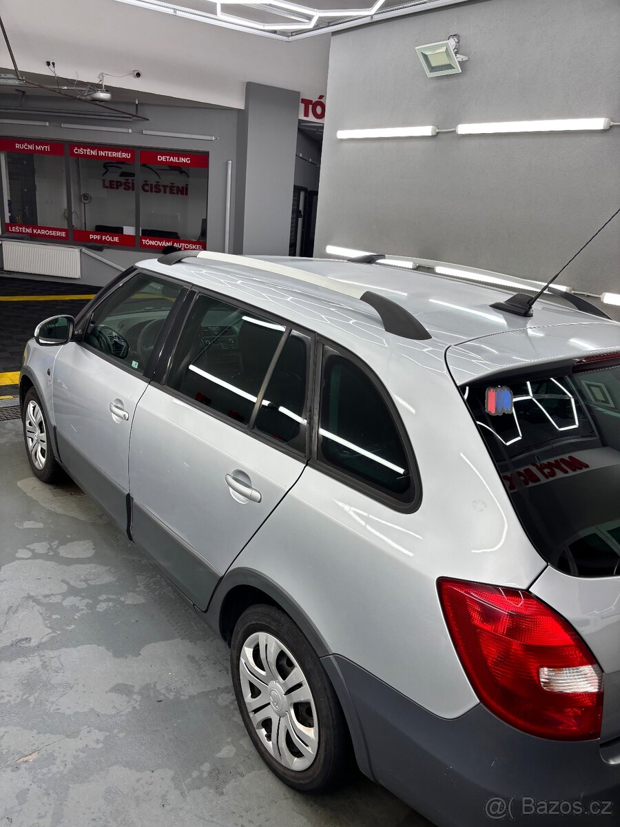 Škoda Fabia Scout 1.6 tdi - 6